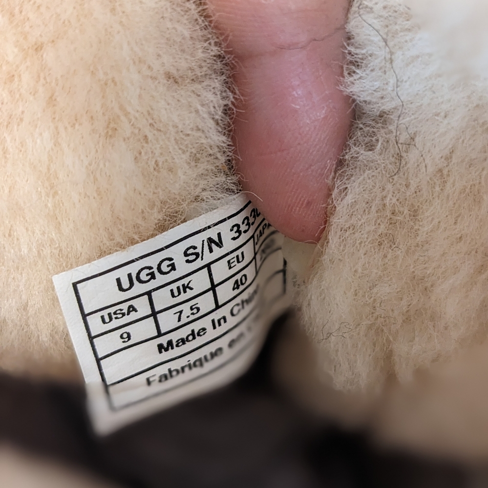 UGG Avondale suede and shearling boots - Picture 12 of 16